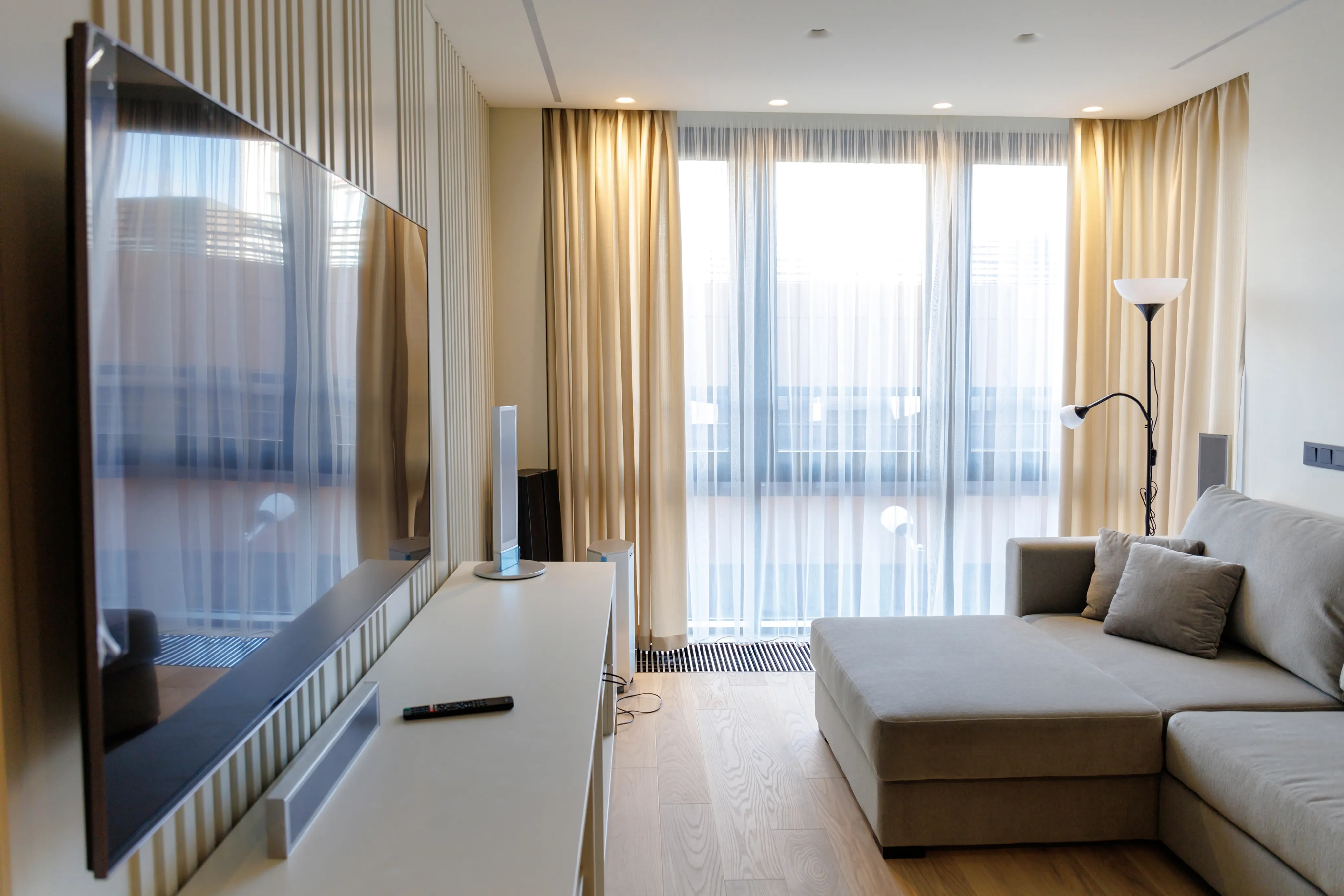 Travel & Stay Booking